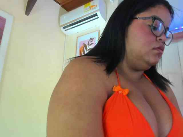 LunaBlazze webcam