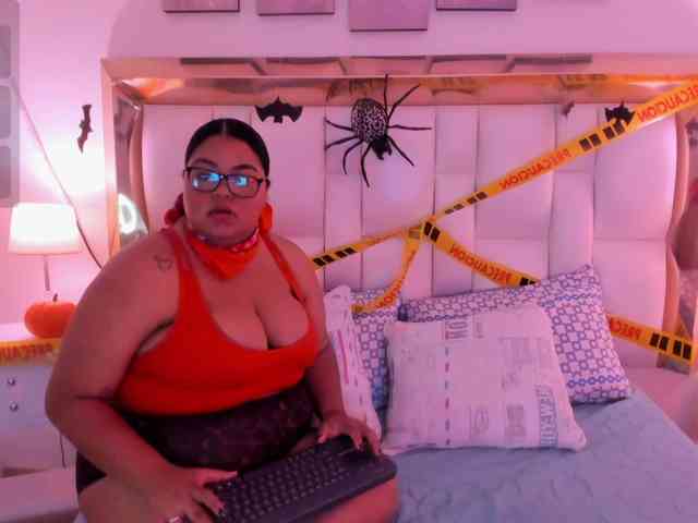 LunaBlazze webcam