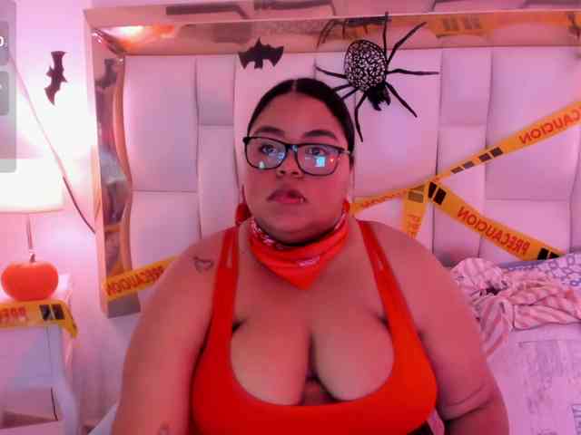 LunaBlazze webcam