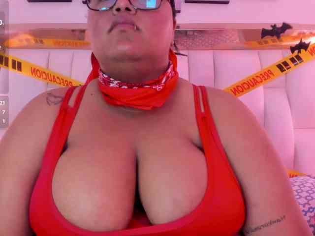 LunaBlazze webcam