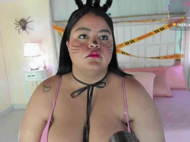 LunaBlazze webcam