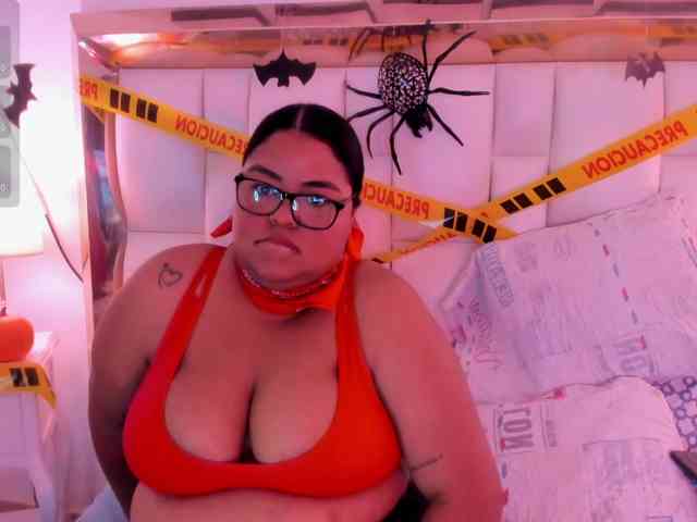 LunaBlazze webcam