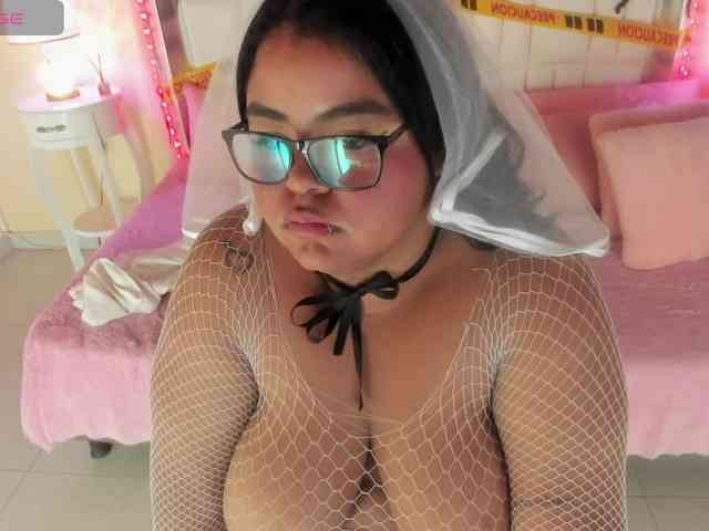 LunaBlazze webcam