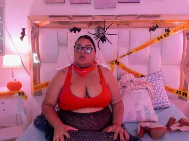LunaBlazze webcam