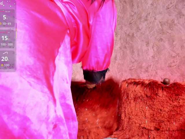 AdaraMills from BongaCams