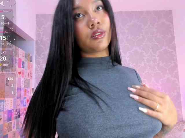 AdaraMills webcam
