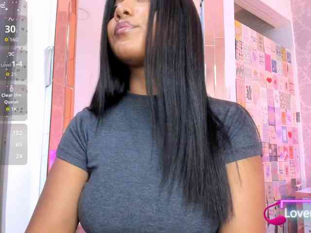 AdaraMills webcam