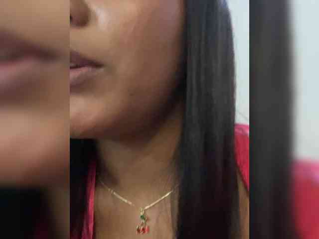AdaraMills webcam
