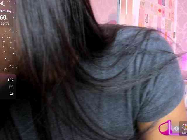 AdaraMills webcam