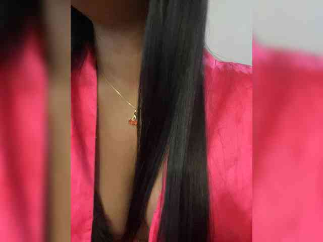 AdaraMills webcam