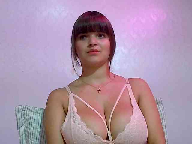 Estefania-121 webcam