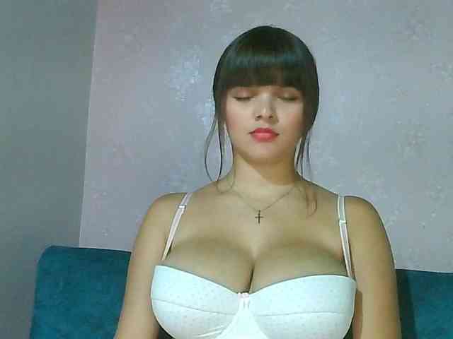 Estefania-121 webcam