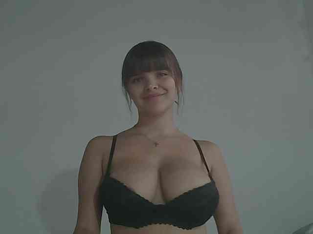 Estefania-121 webcam