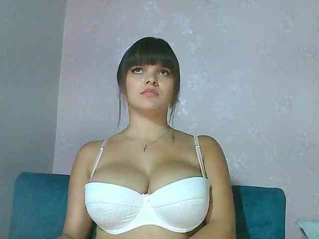 Estefania-121 webcam