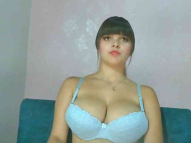 Estefania-121 webcam