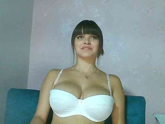 Estefania-121 webcam