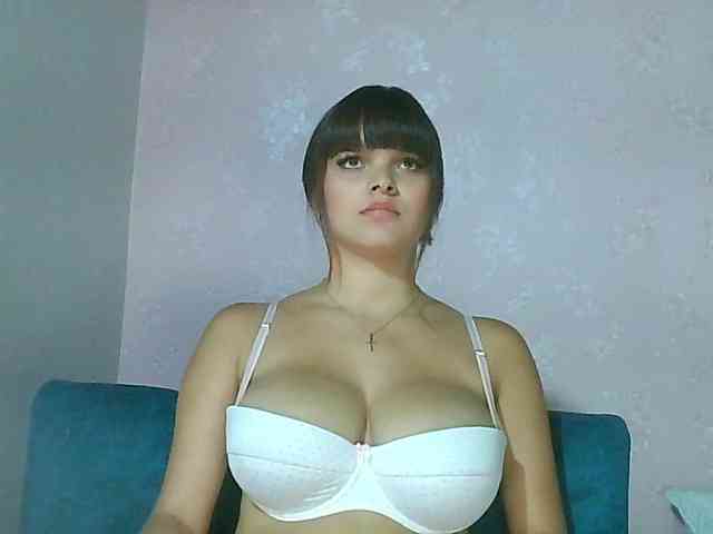 Estefania-121 webcam