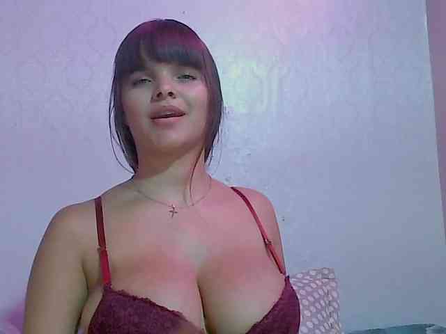 Estefania-121 webcam
