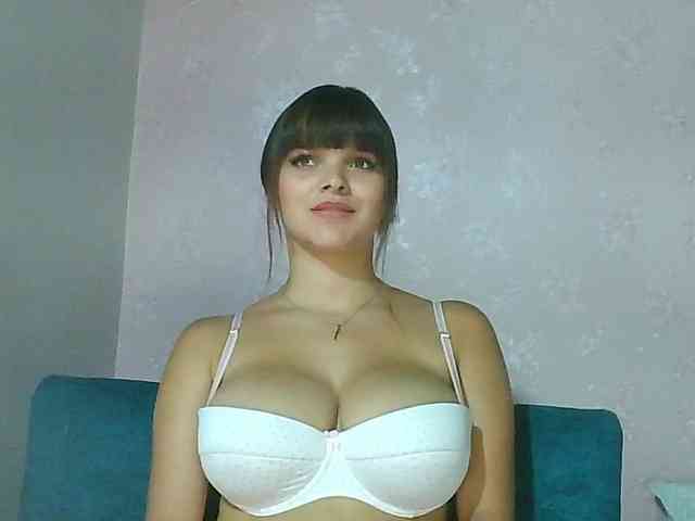 Estefania-121 webcam