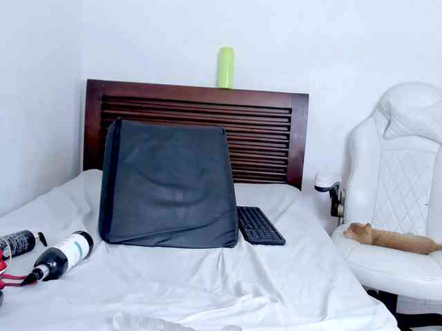 tifanymonroehot webcam