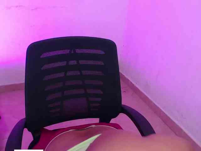 Fantasticgirl webcam