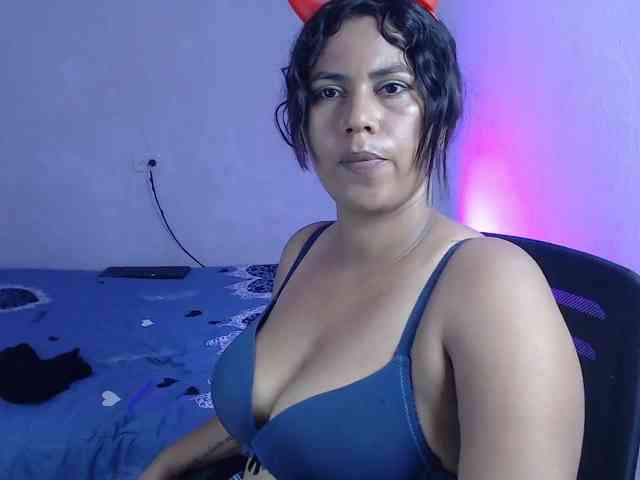 Fantasticgirl webcam