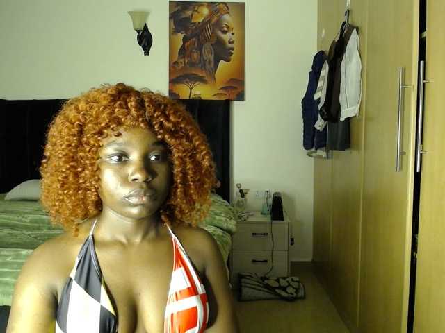 Sweetbuty's BongaCams show and profile