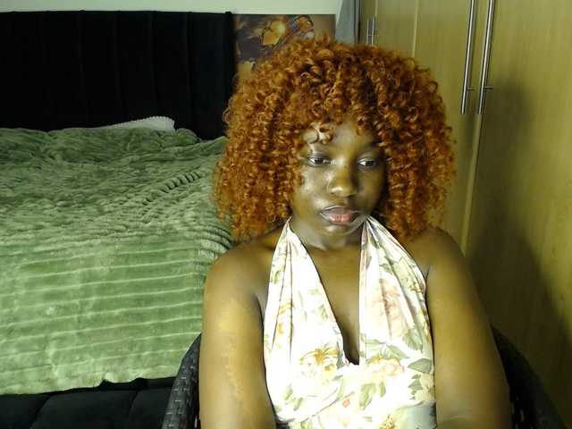 Sweetbuty's BongaCams show and profile