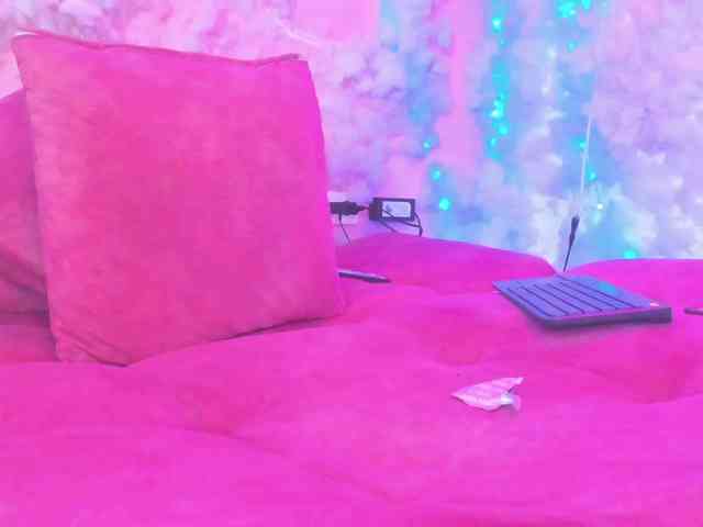 luxy-ary Live Webcam on BongaCams