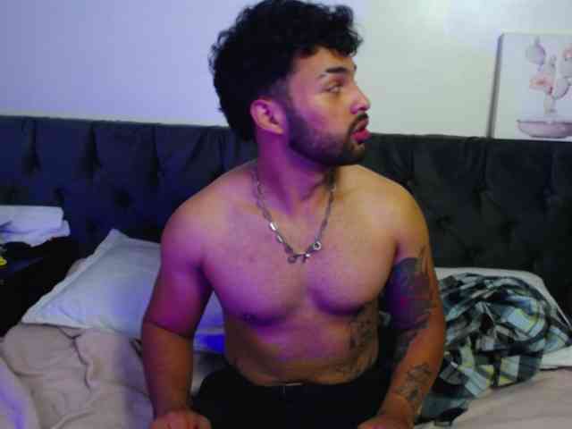 jadeandsamuel Live Webcam on BongaCams
