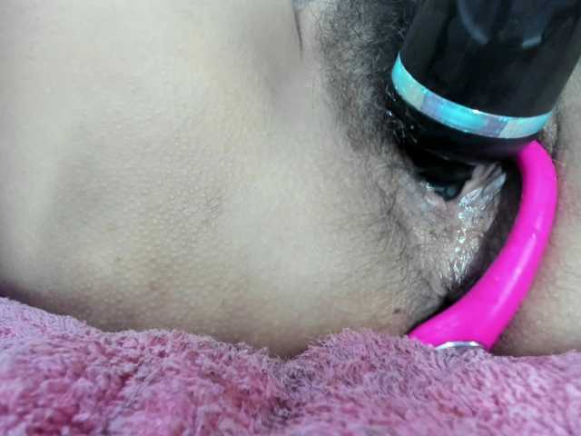 Sharlotte-ms's BongaCams show and profile