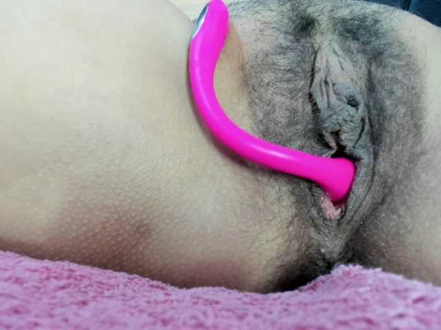 Sharlotte-ms's BongaCams show and profile