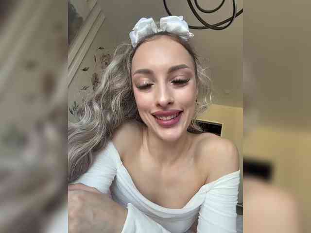 Milana-me webcam