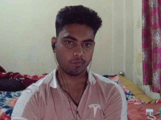 Bikrom1999 Live Webcam on BongaCams