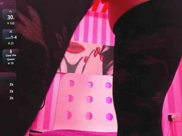 naughtyelska naughtyelska