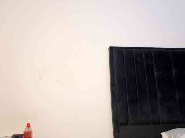 Ebony-Doll webcam