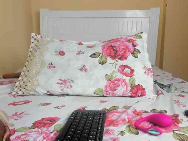 Ebony-Doll Ebony-Doll