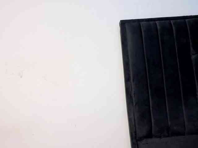 Ebony-Doll webcam