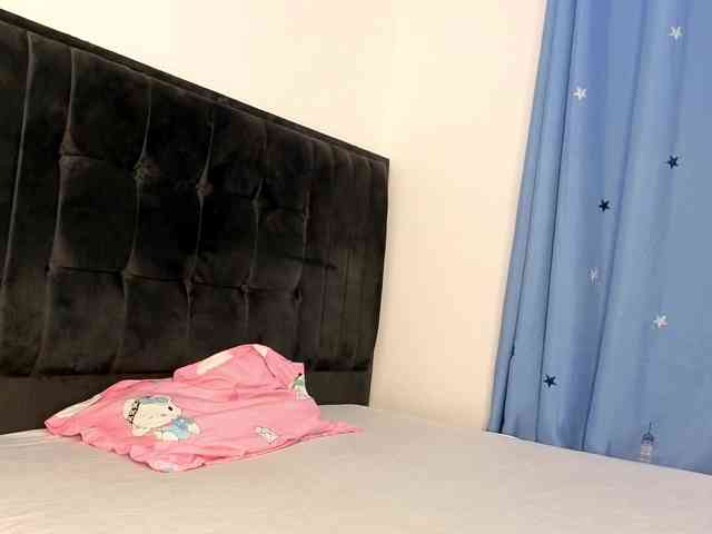 Ebony-Doll webcam