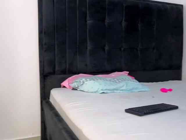Ebony-Doll webcam