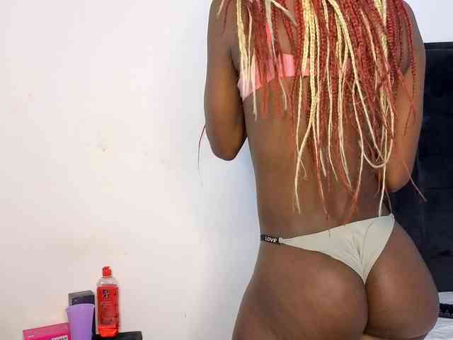 Ebony-Doll webcam