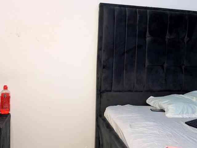 Ebony-Doll webcam
