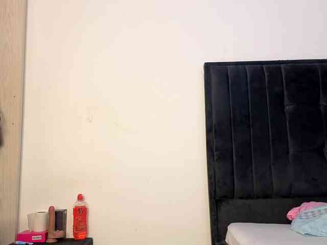 Ebony-Doll webcam