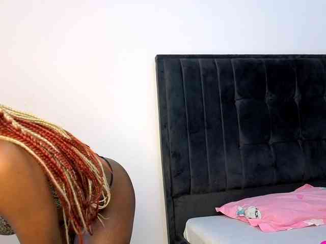 Ebony-Doll webcam