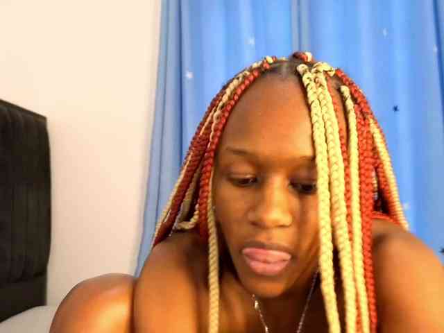 Ebony-Doll webcam