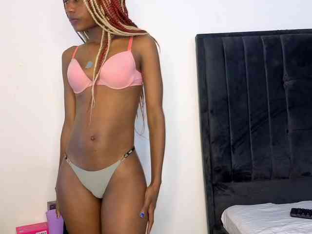 Ebony-Doll webcam