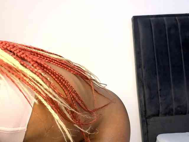 Ebony-Doll webcam