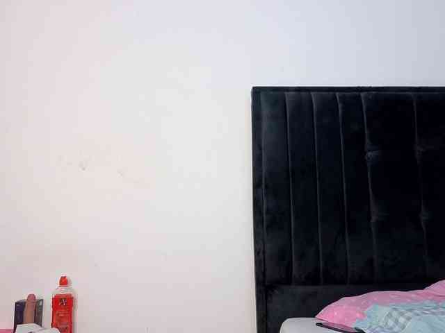 Ebony-Doll webcam