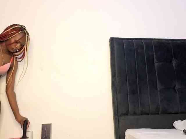 Ebony-Doll webcam