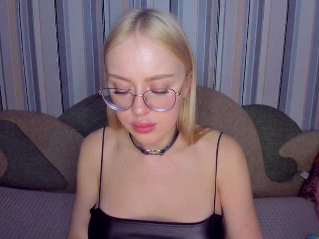 ElinaOcean's BongaCams show and profile